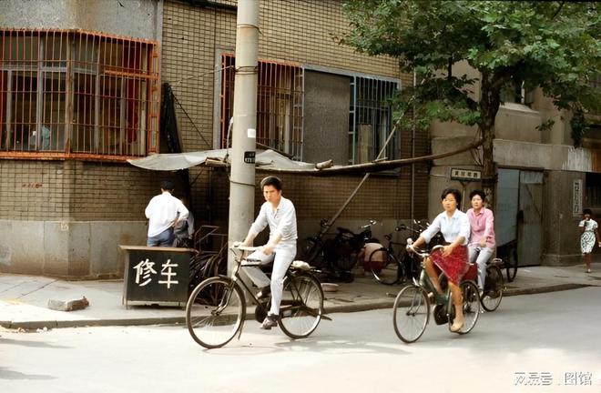 京路惊人景象曝光网友直呼太震撼了k8凯发一触即发80年代老上海南(图11)