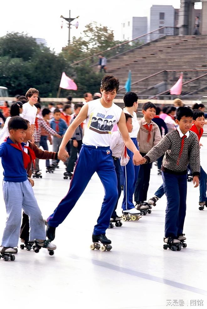 京路惊人景象曝光网友直呼太震撼了k8凯发一触即发80年代老上海南(图18)