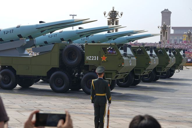 大受震撼的五件大杀器金灿荣：阅兵式上让我(图11)